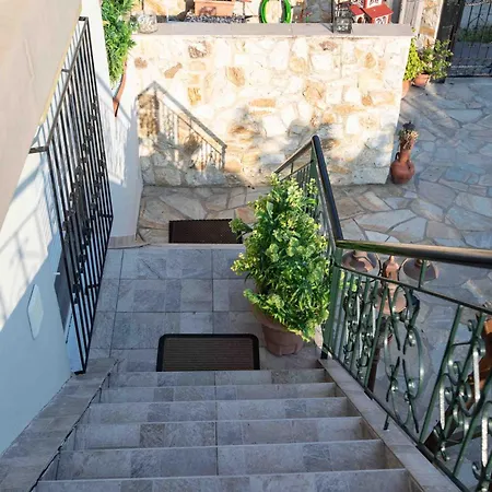 Holiday home Luxury House Papadimitriou